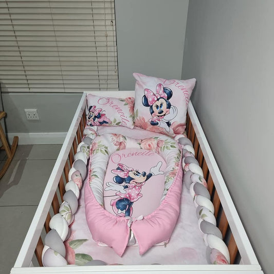 Minnie Mouse - Sew Just More