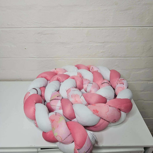 Magnificent Minnie Mouse Printed Cot Bumper