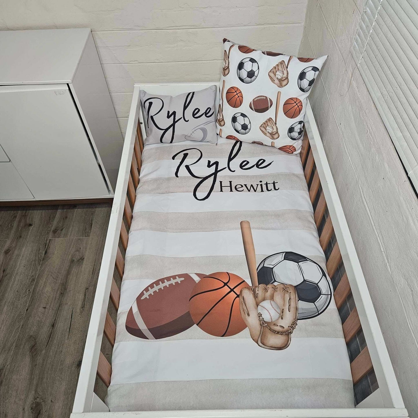 Classy Sports cot linen