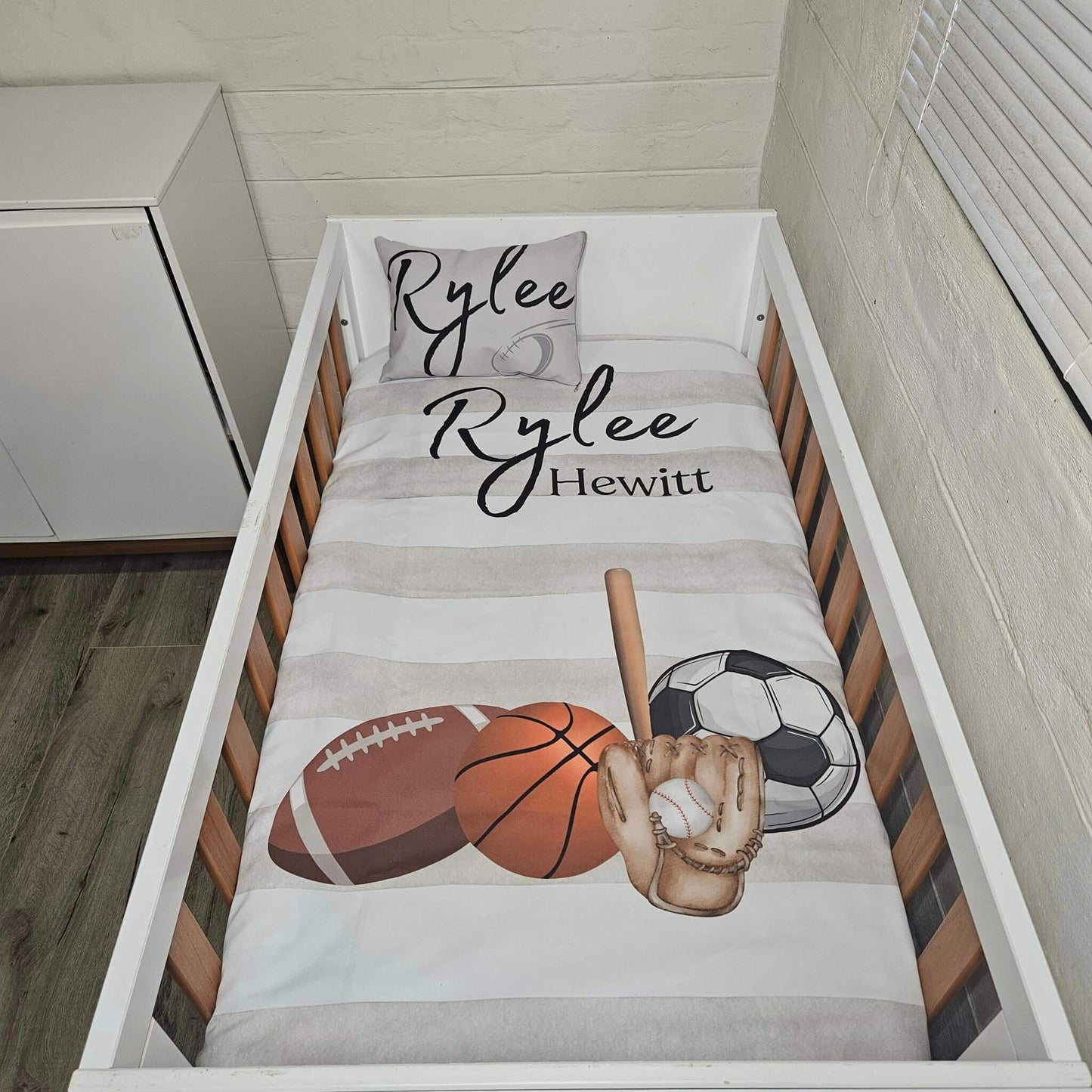 Classy Sports cot linen