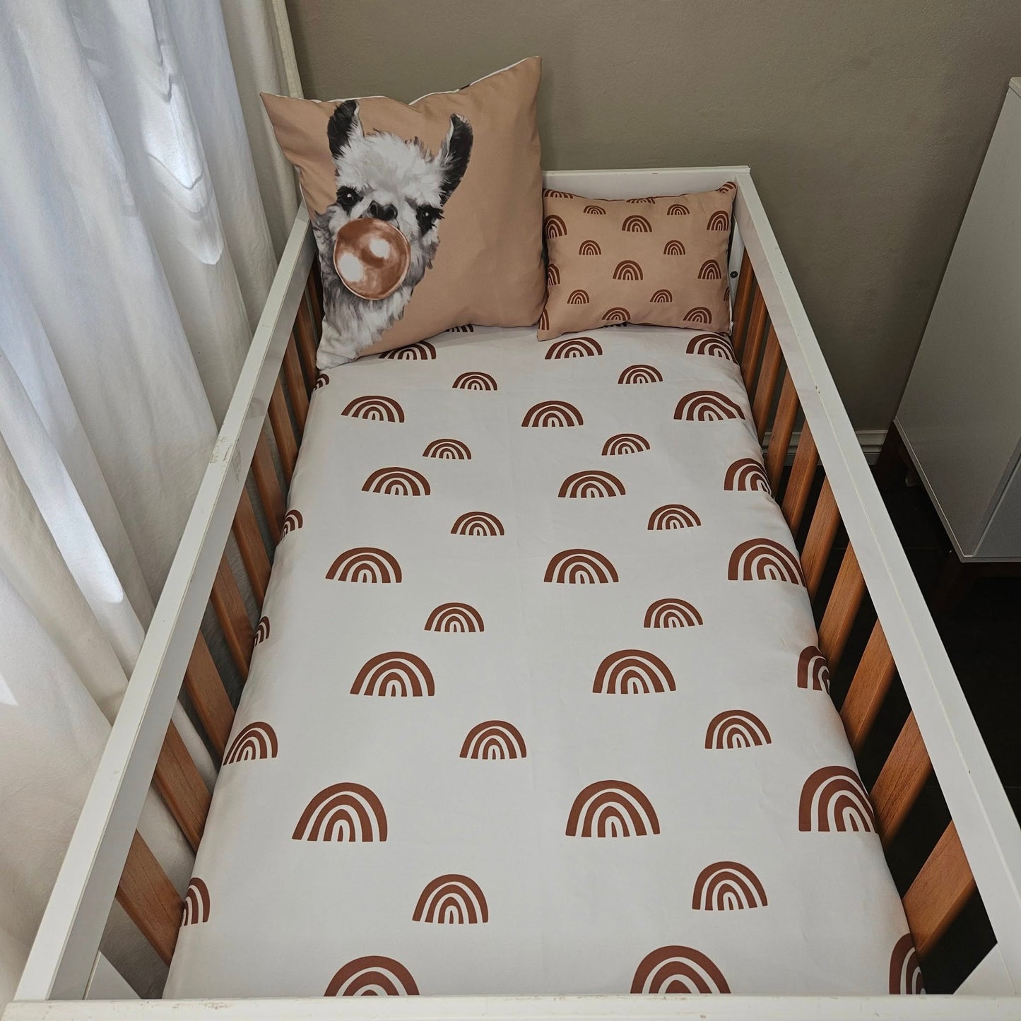 Boho Rusty Rainbow 1 cot linen