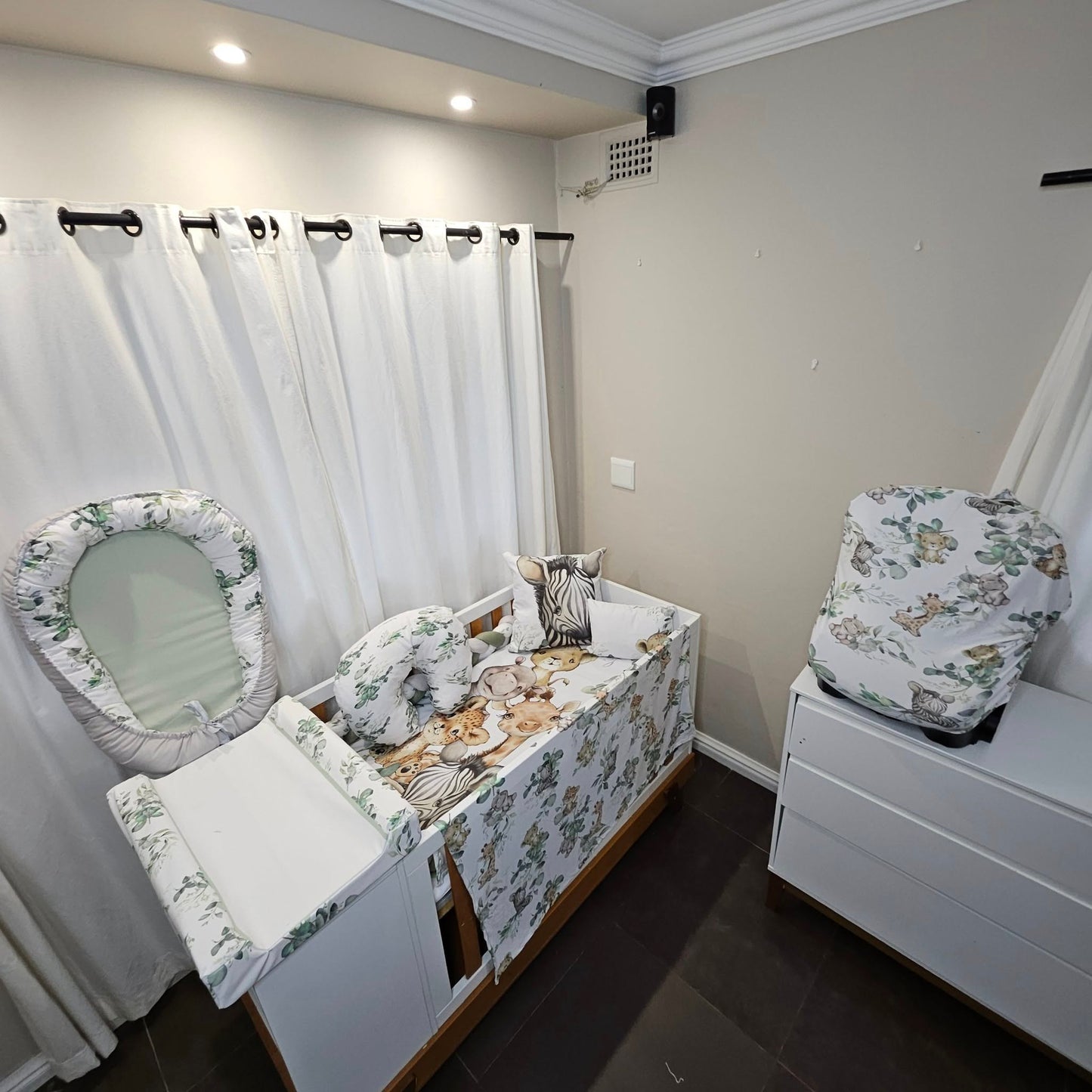 Olive Natural Safari cot linen