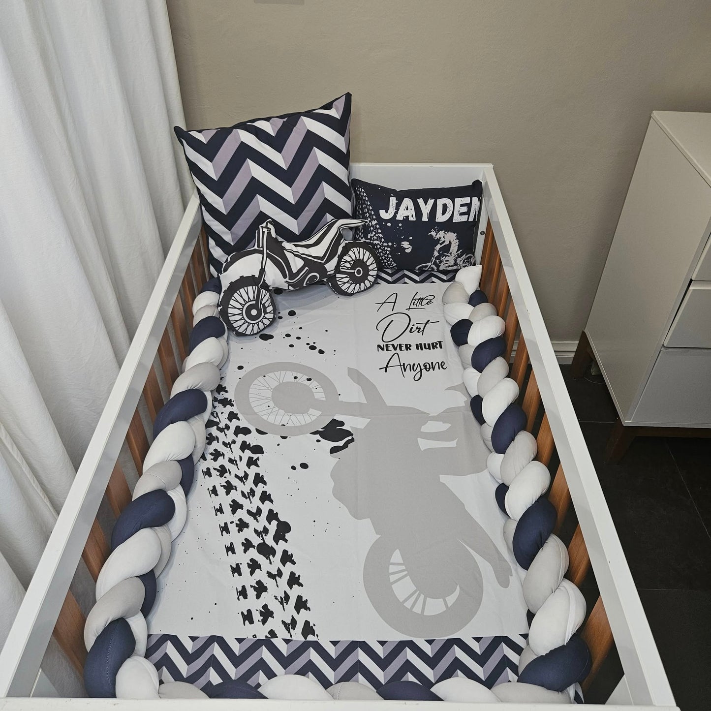 Deluxe Motocross V2 cot linen