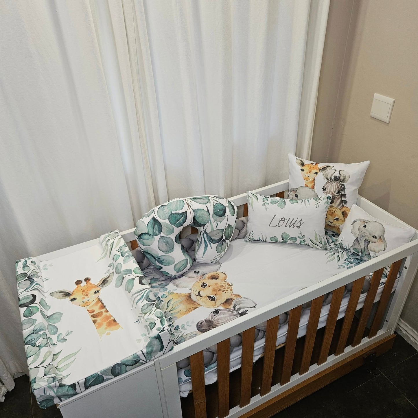 Sage Leafy Safari cot linen