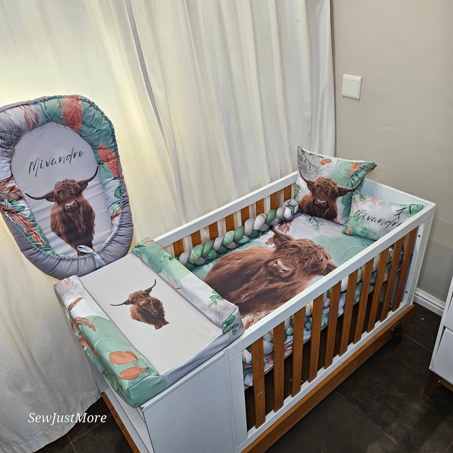 The Highland cow cot linen