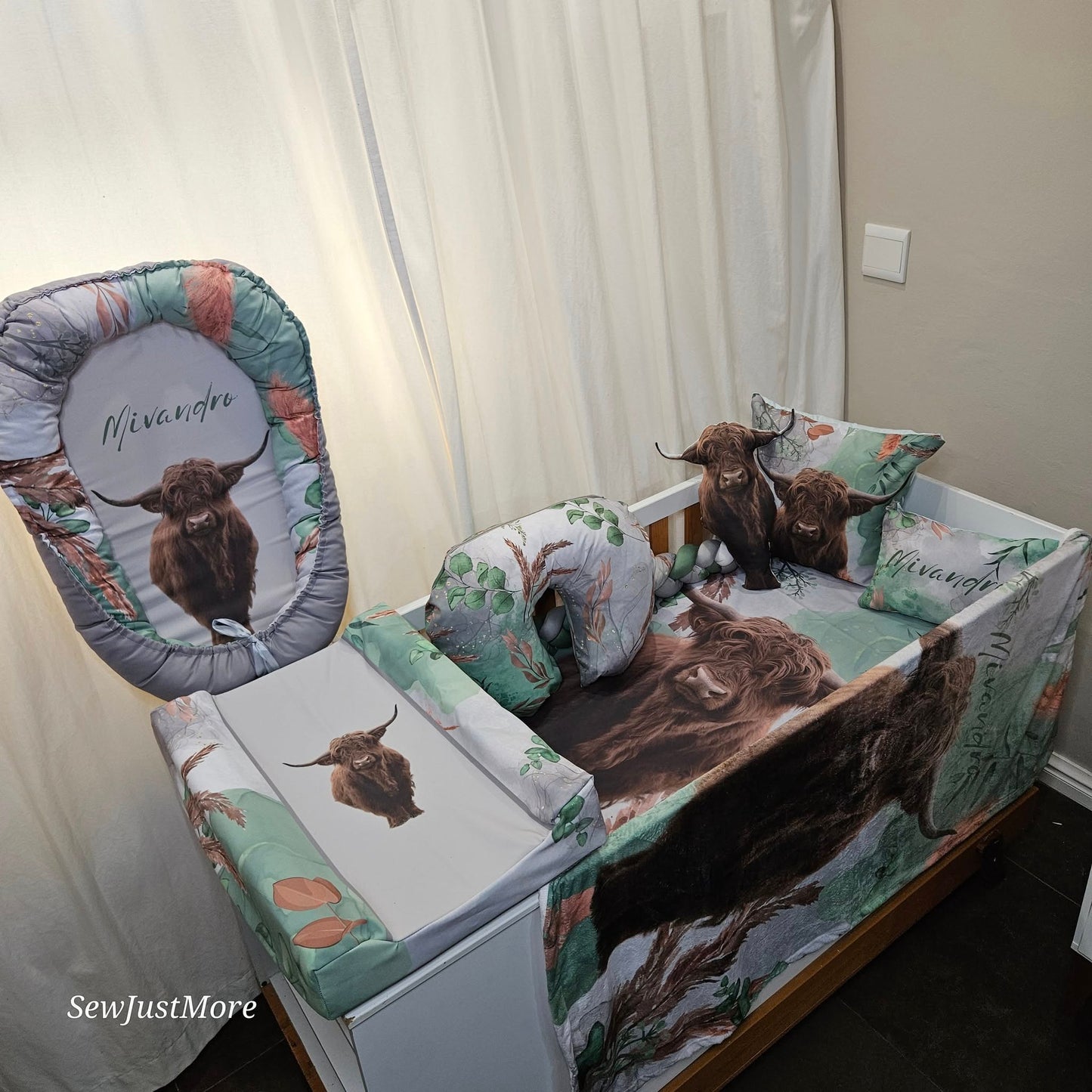 The Highland cow cot linen