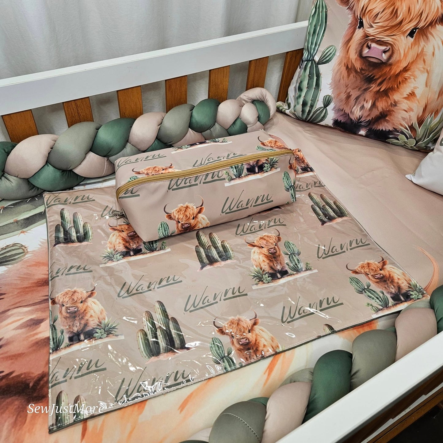 Baby Western Highland Cow Travel nest Bag