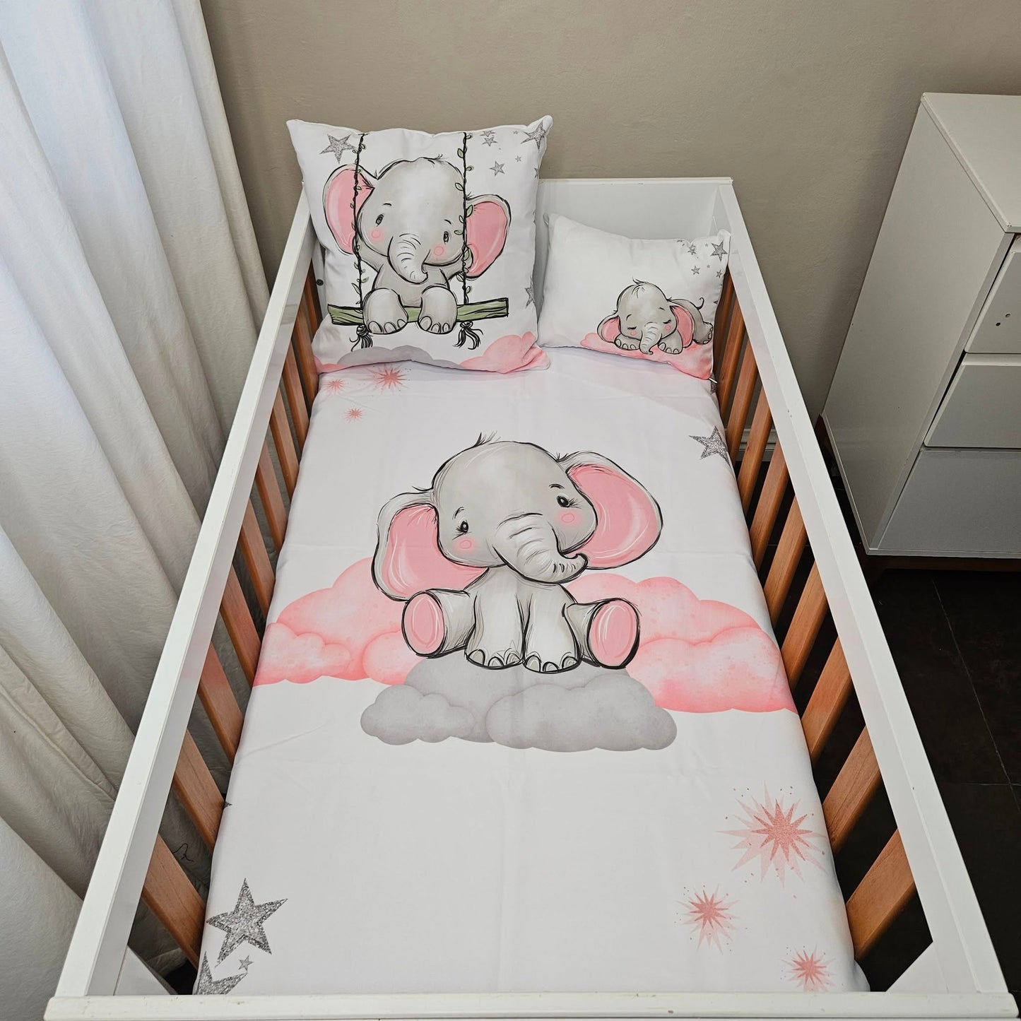 Dreamy Sweet Pink Ellie cot linen
