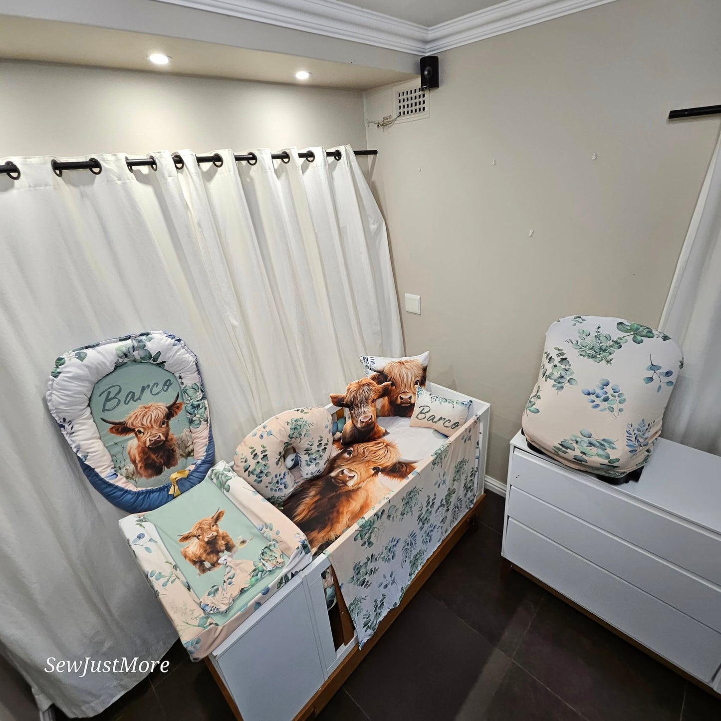 The Baby Highland cow cot linen