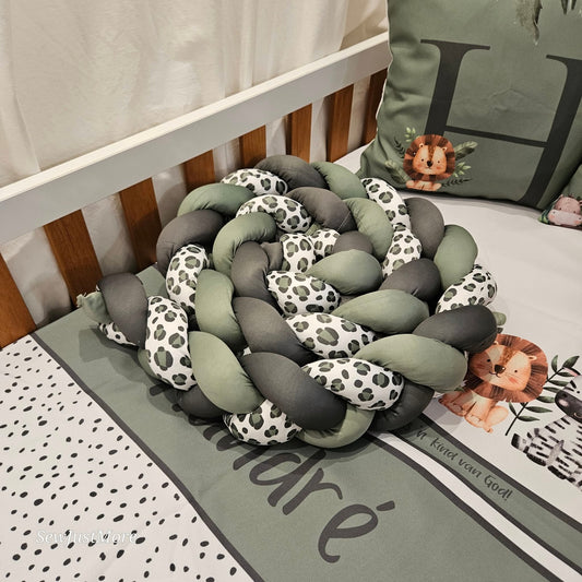 Dot Leaf Safari  Cot bumper