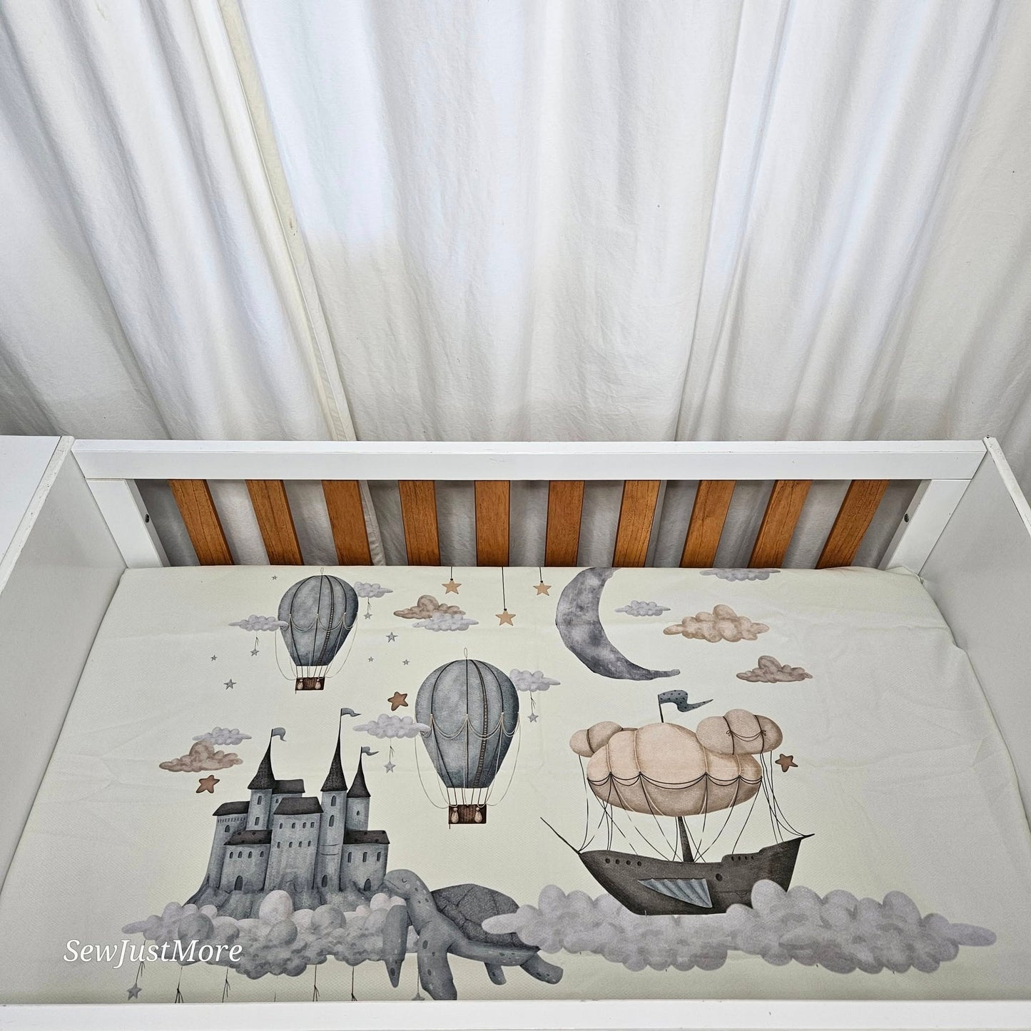 The World of Dreams cot linen