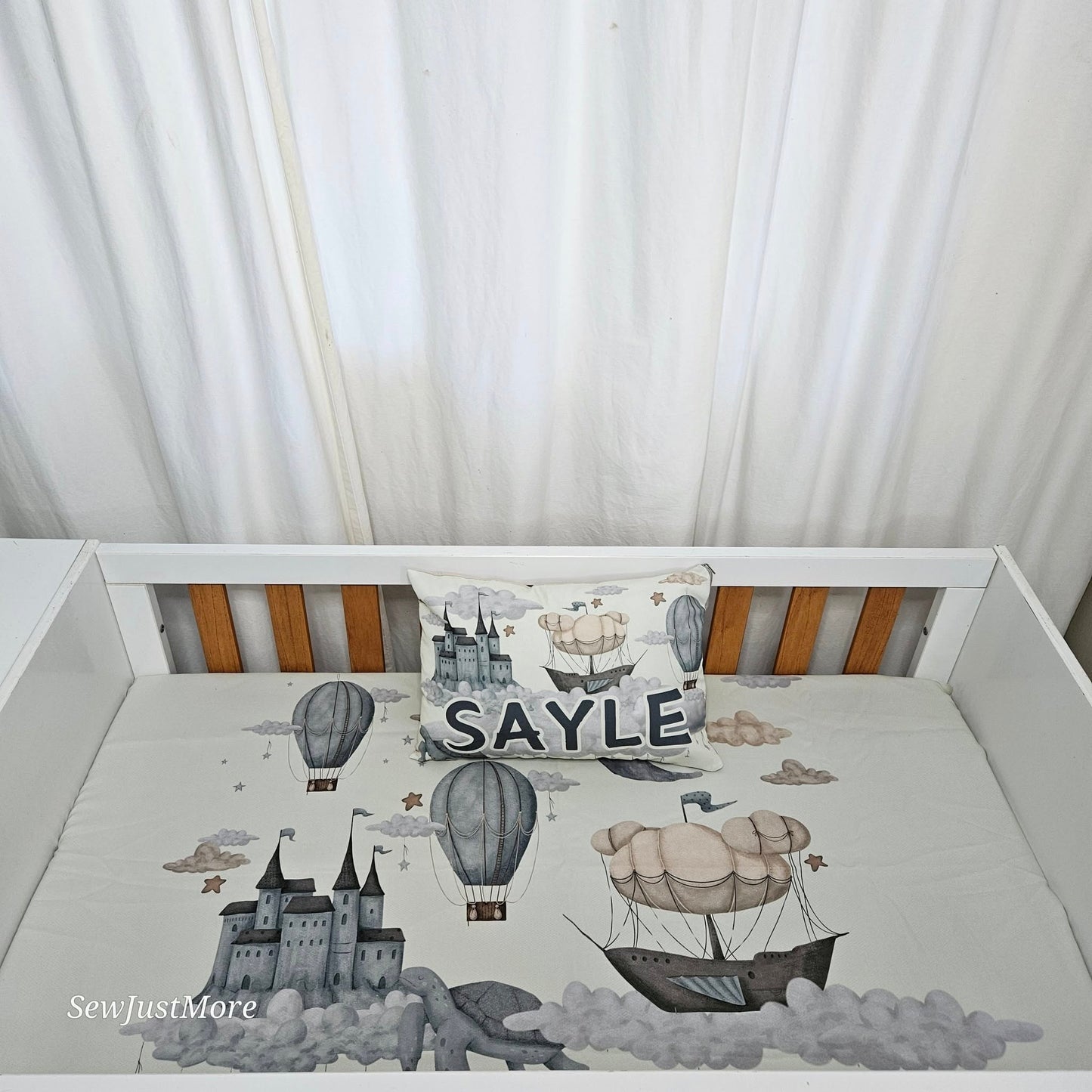 The World of Dreams cot linen