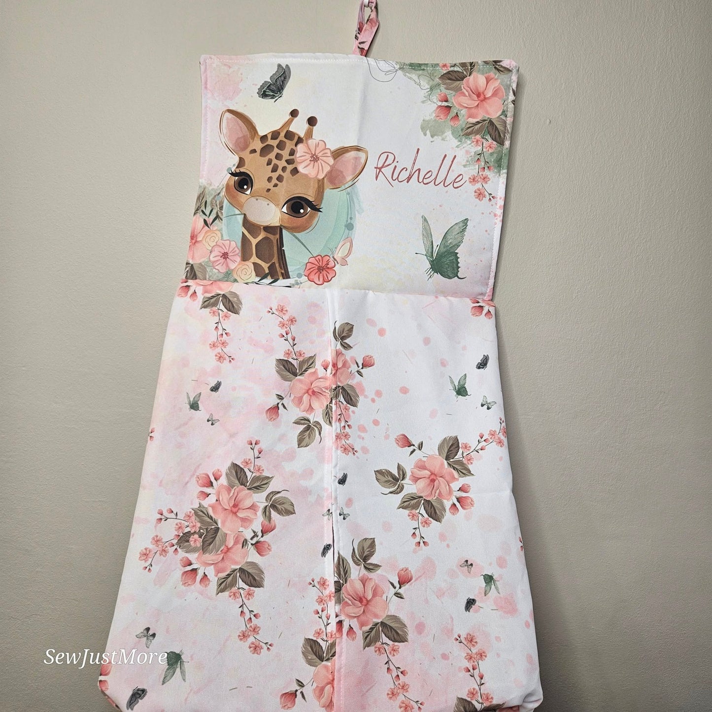 Rosy The Giraffe sage cot linen