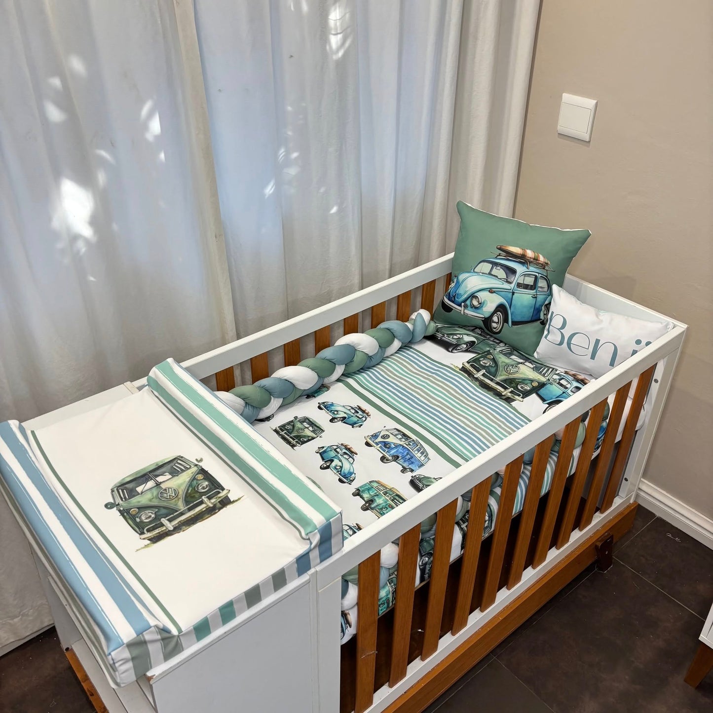 Benji's adventure-The Classic VW set cot linen