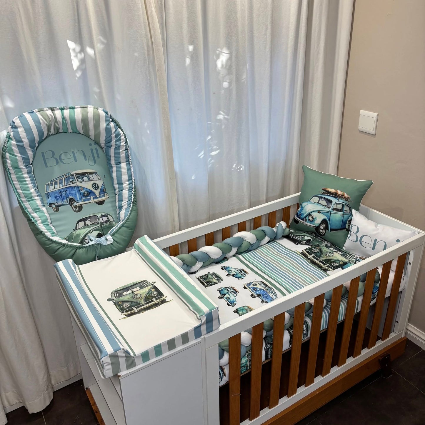 Benji's adventure-The Classic VW set cot linen