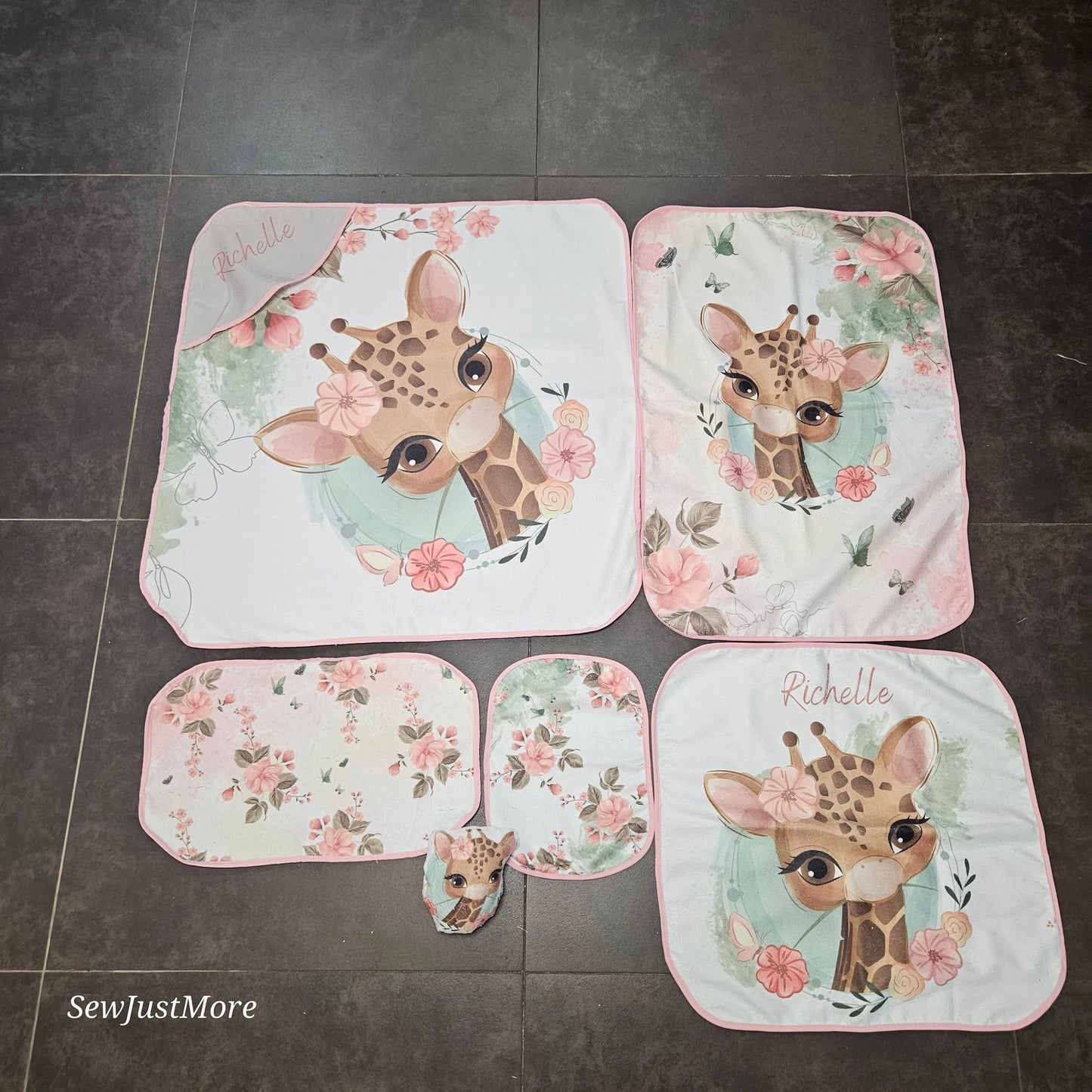 Rosy The Giraffe sage cot linen