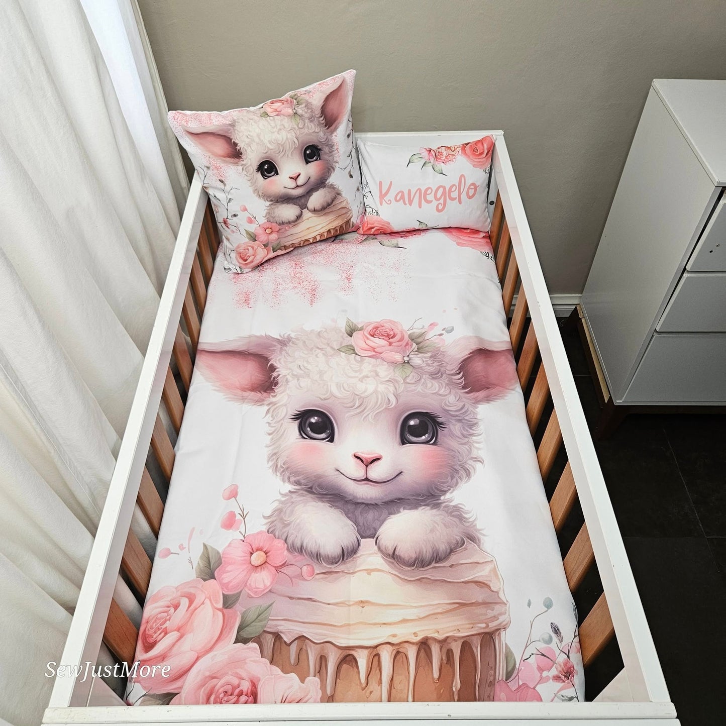Cupcakes the Lamb cot linen
