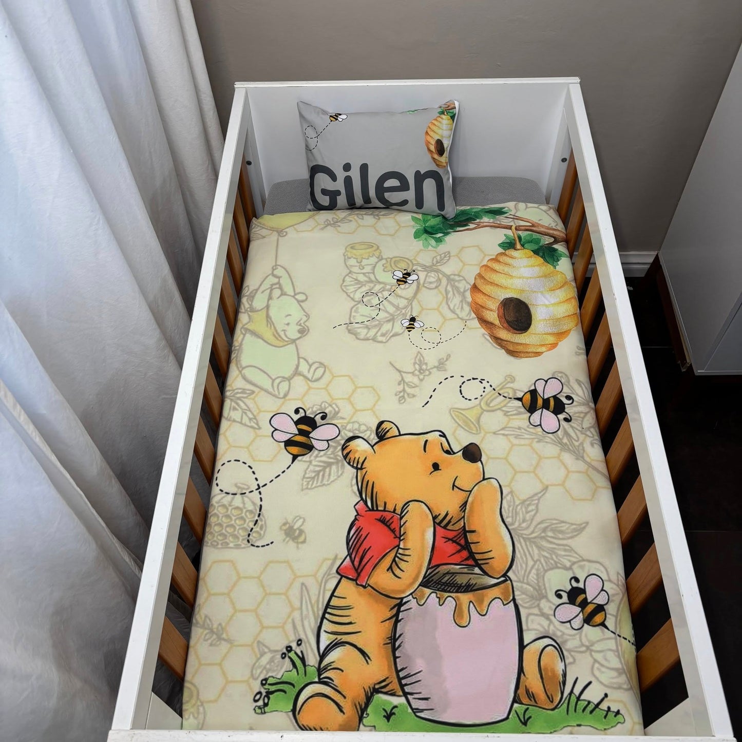 The Pooh Bear cot linen