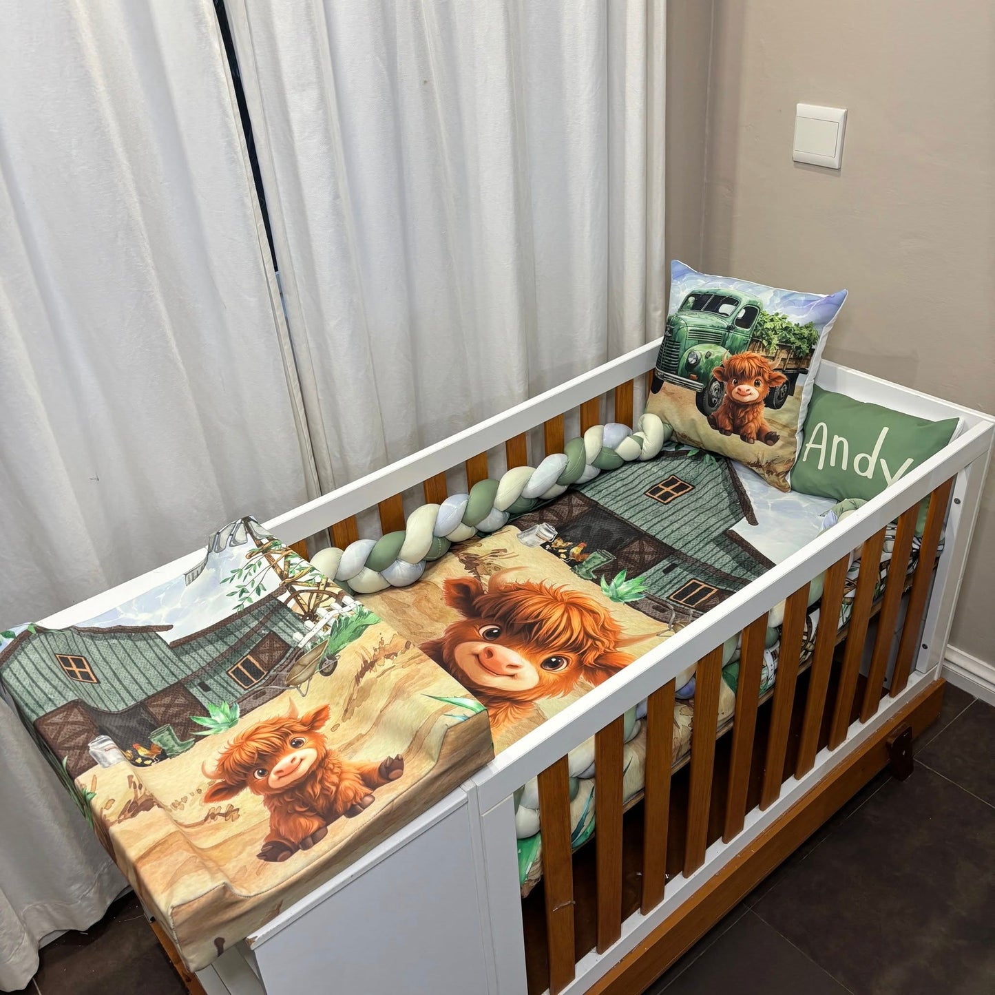 Andy The Farmer Highland Cow Cot Linen