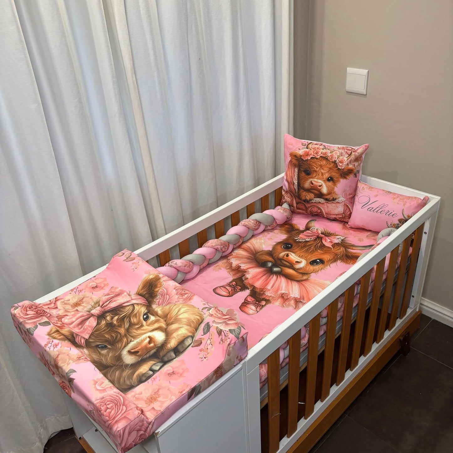 Harmonie the Highland Cow cot linen