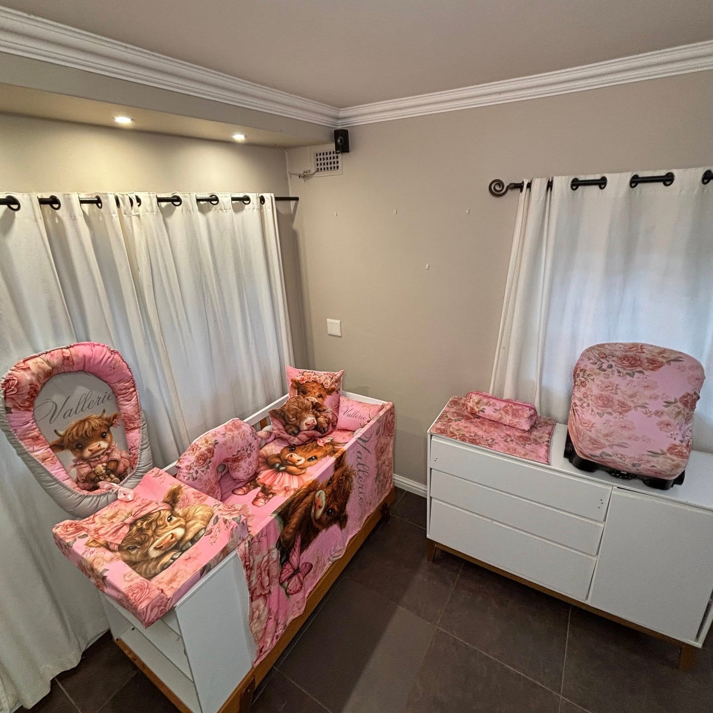 Harmonie the Highland Cow cot linen
