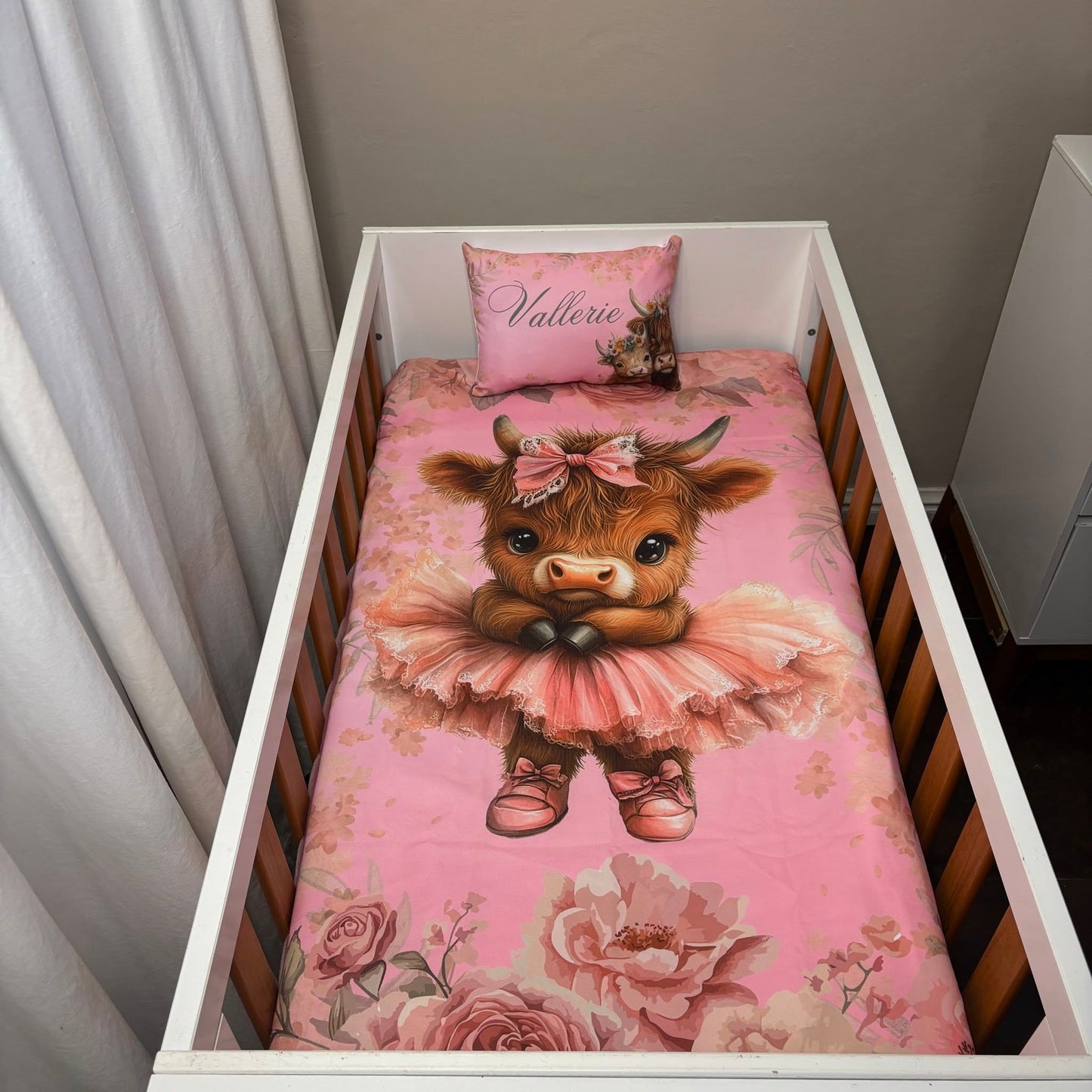 Harmonie the Highland Cow cot linen