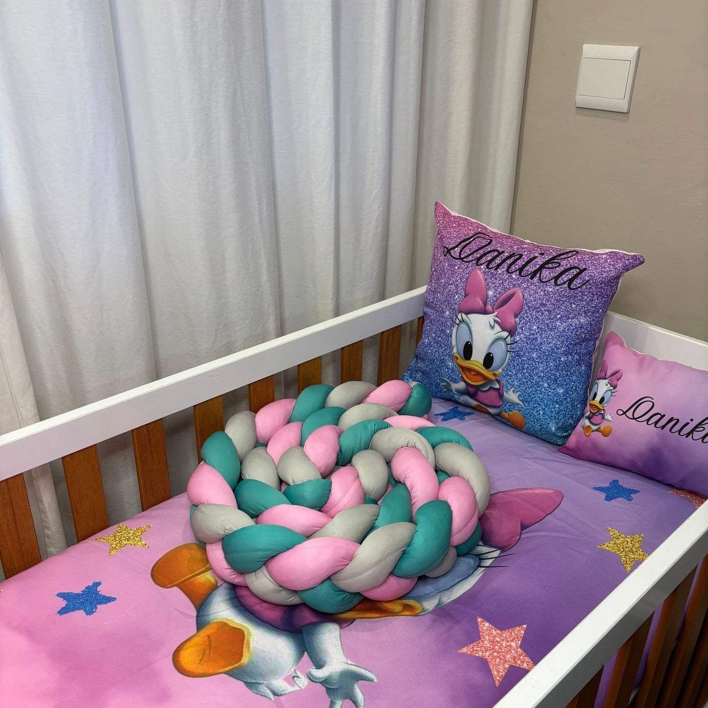 Magical Baby Daisy Duck cot linen