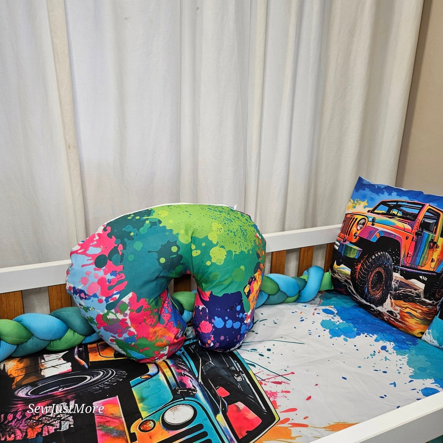 The adventurous Jeep nursing pillow