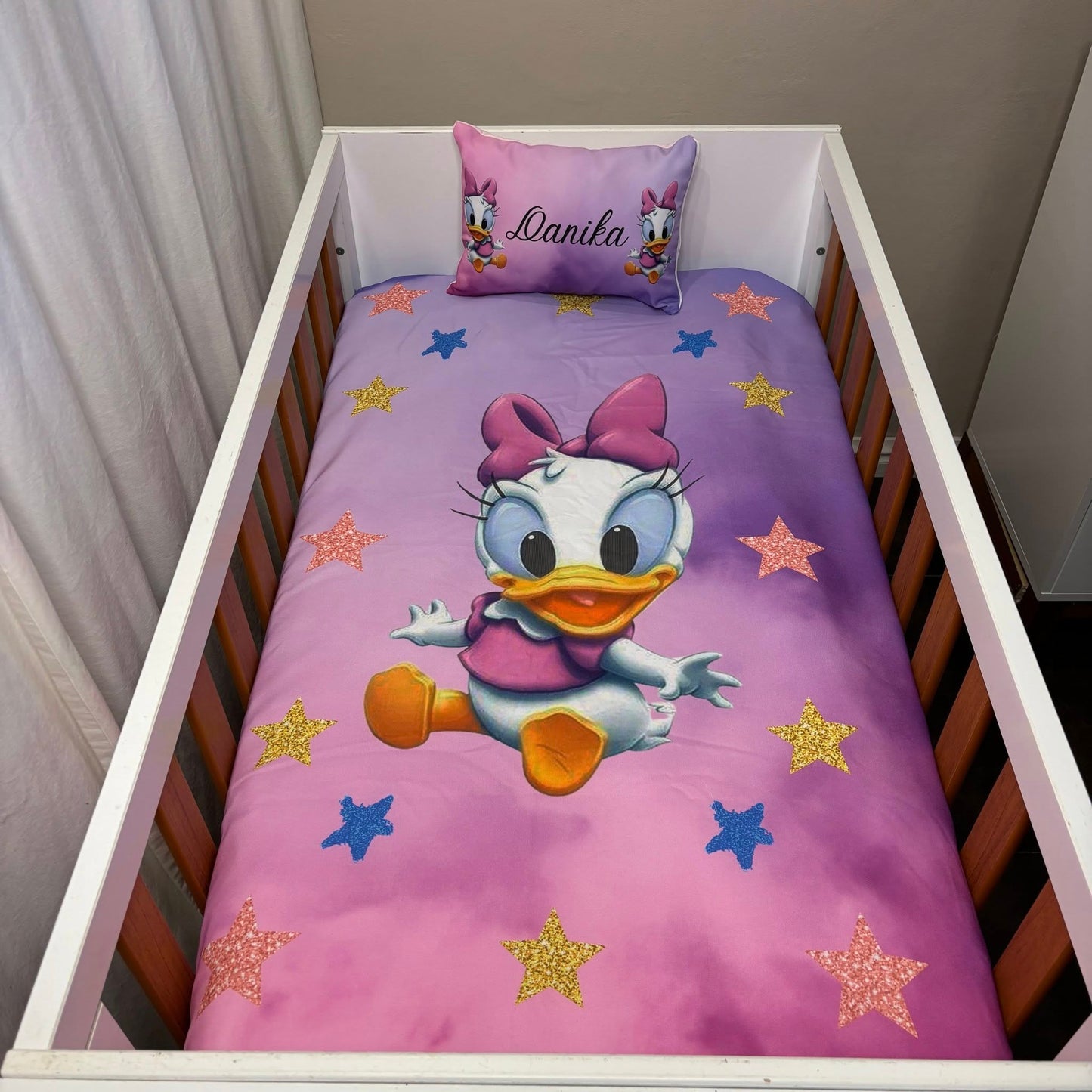Magical Baby Daisy Duck cot linen