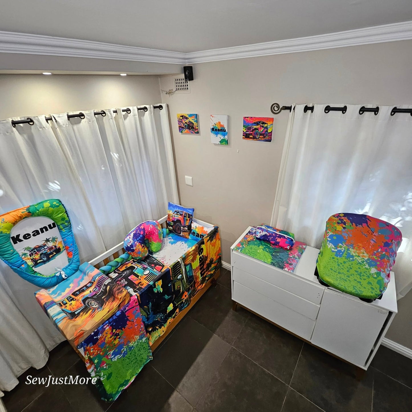 The adventurous Jeep cot linen