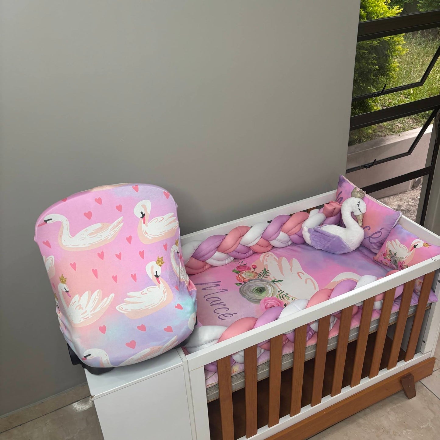 Magical Swan Ellie cot linen