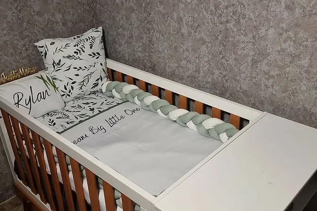 Classic Leaves - Sew Just More