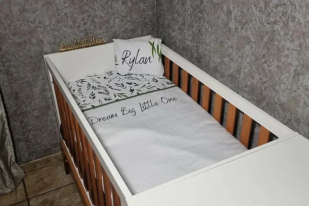 Classic Leaves - Sew Just More