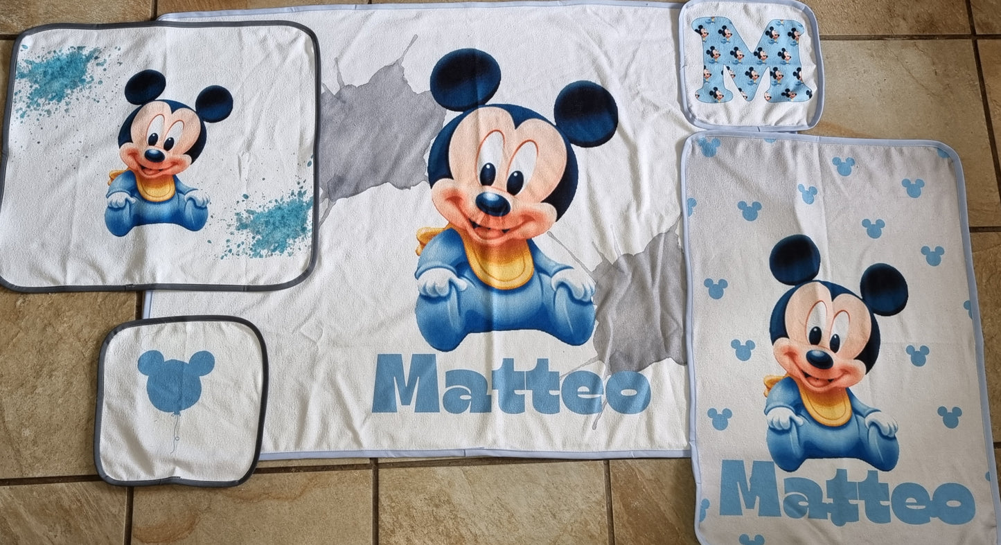 Micky Mouse is in the House - Sew Just More