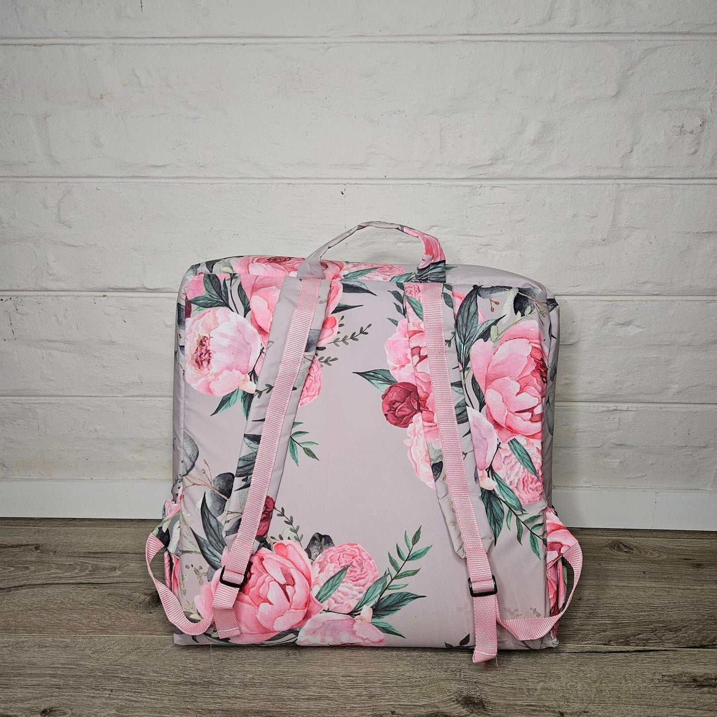 Eucalyptus Peony Bunny Travel Nest Bag