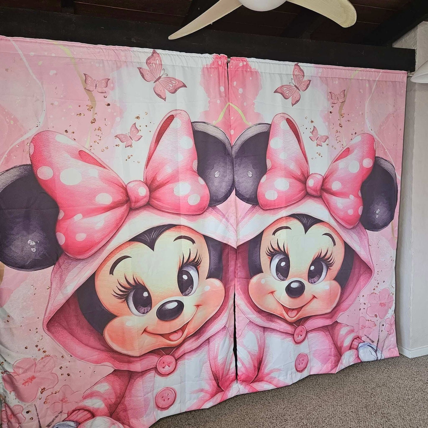 Magnificent Minnie Mouse cot linen