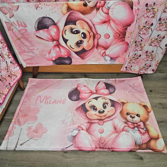 Magnificent Minnie Mouse carpet