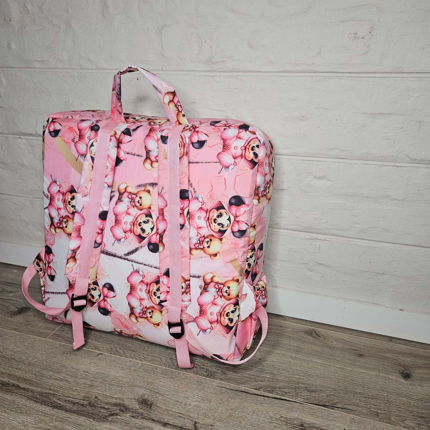 Magnificent Minnie Mouse Travel nest bag