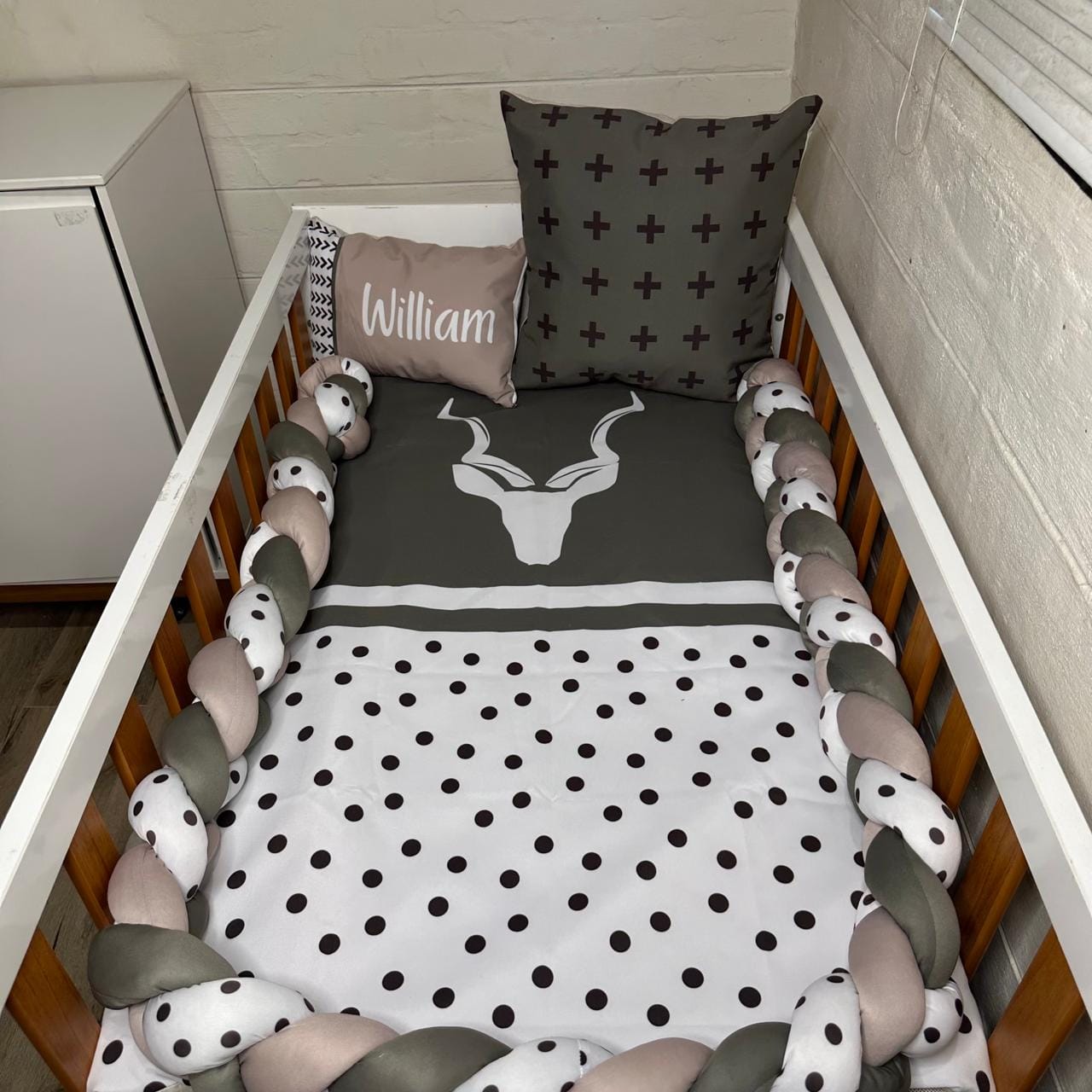 Kruger Kudu Olive green cot linen