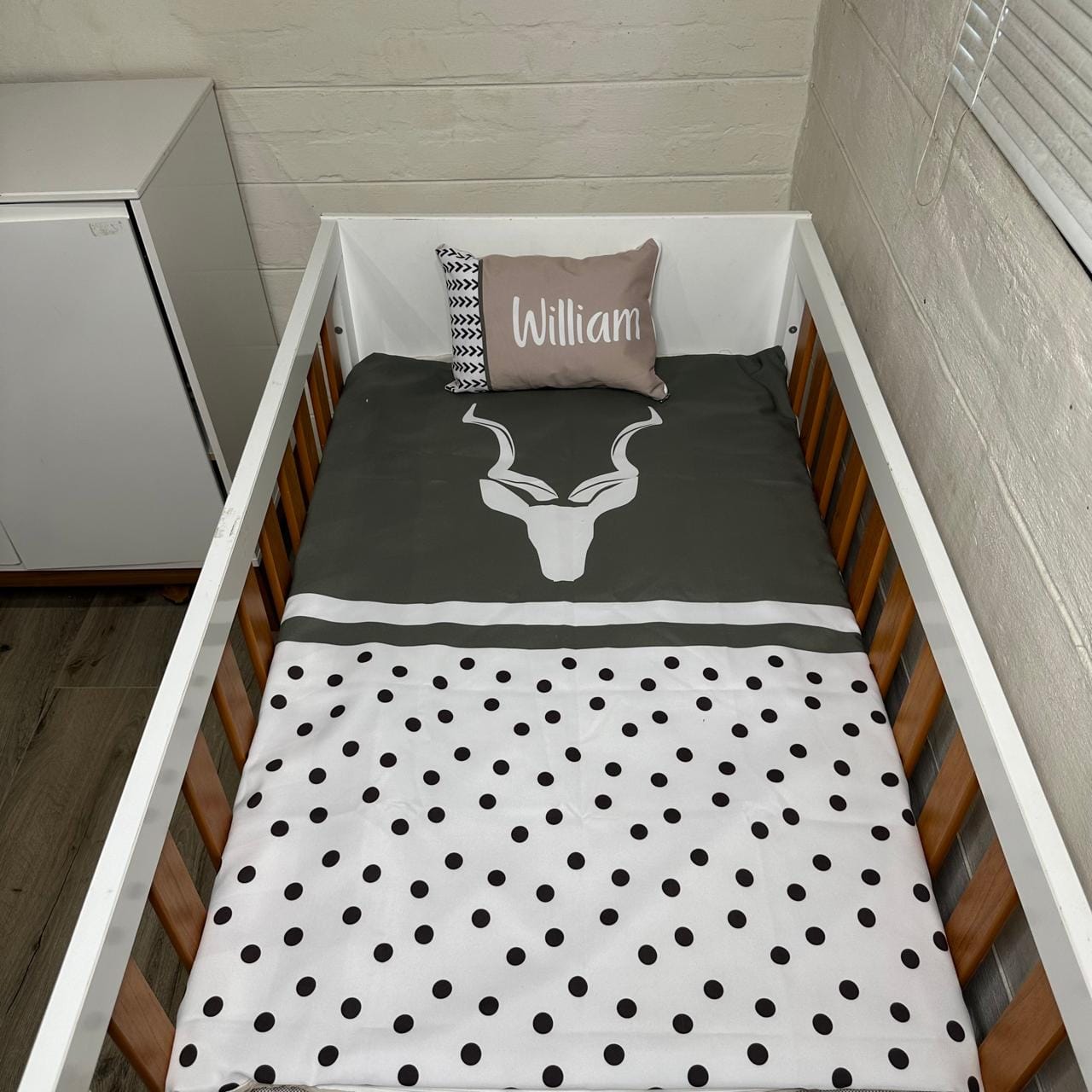 Kruger Kudu Olive green cot linen