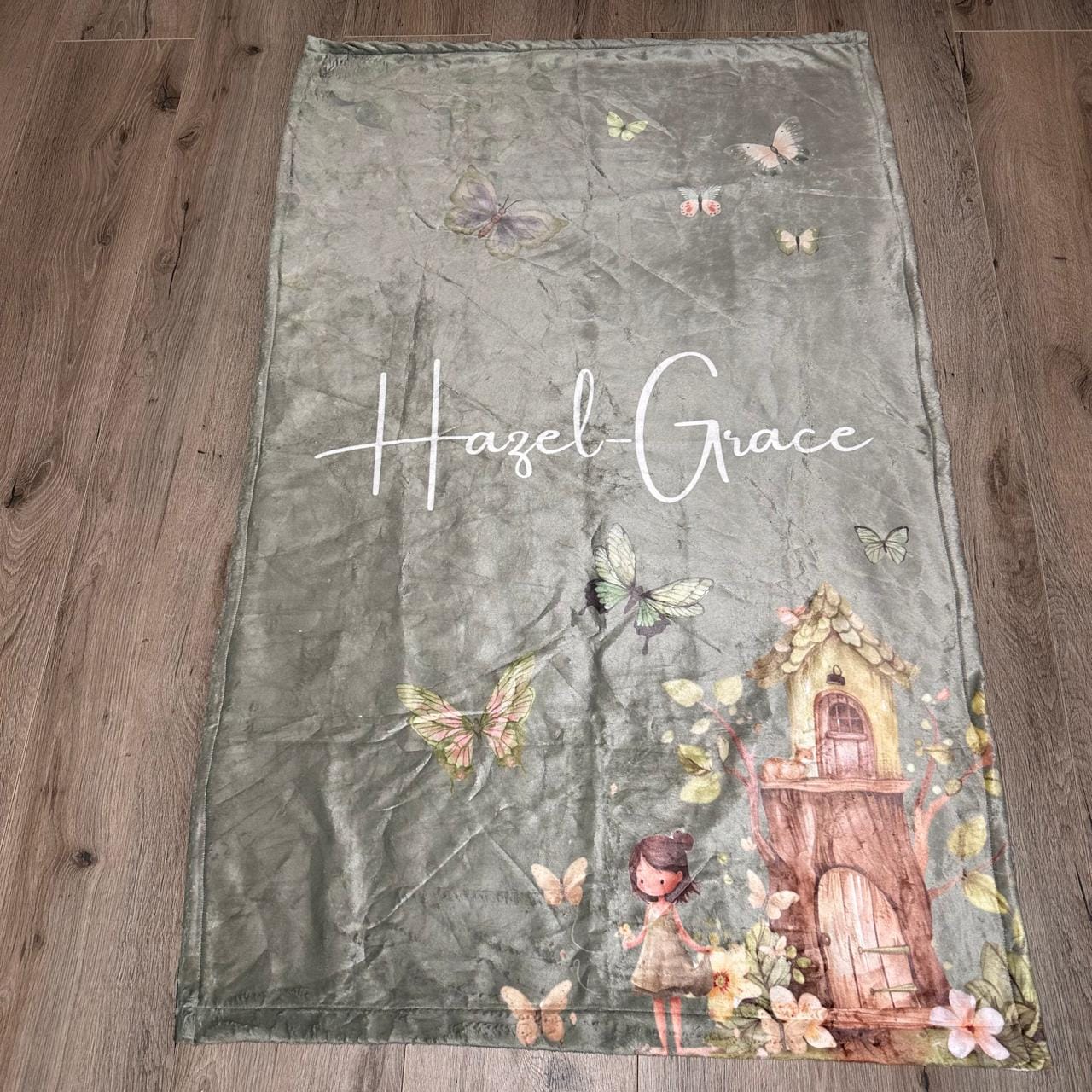 Green Forest Fairy Wonderland 🧚‍♀️ 🧚‍♂️ Fleece blanket