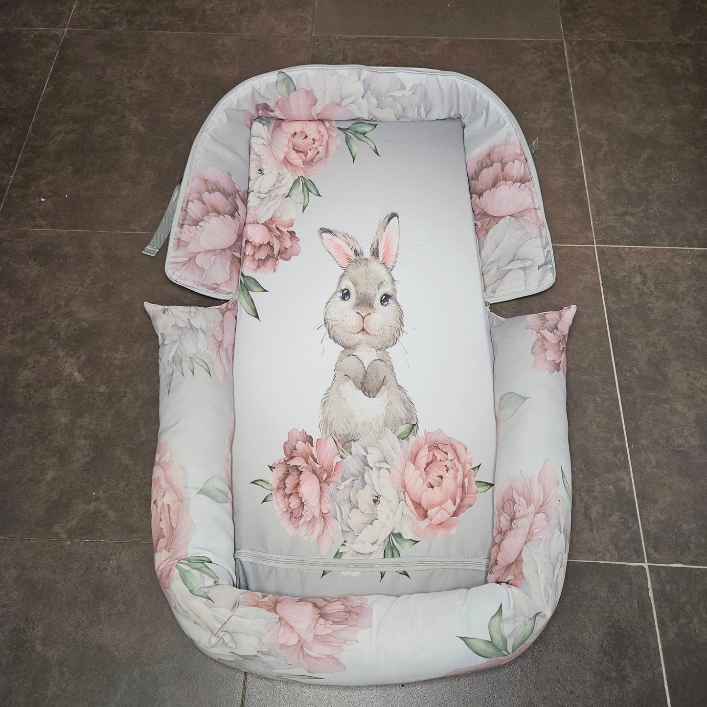 Silver Peony Bunny Travel nest bag