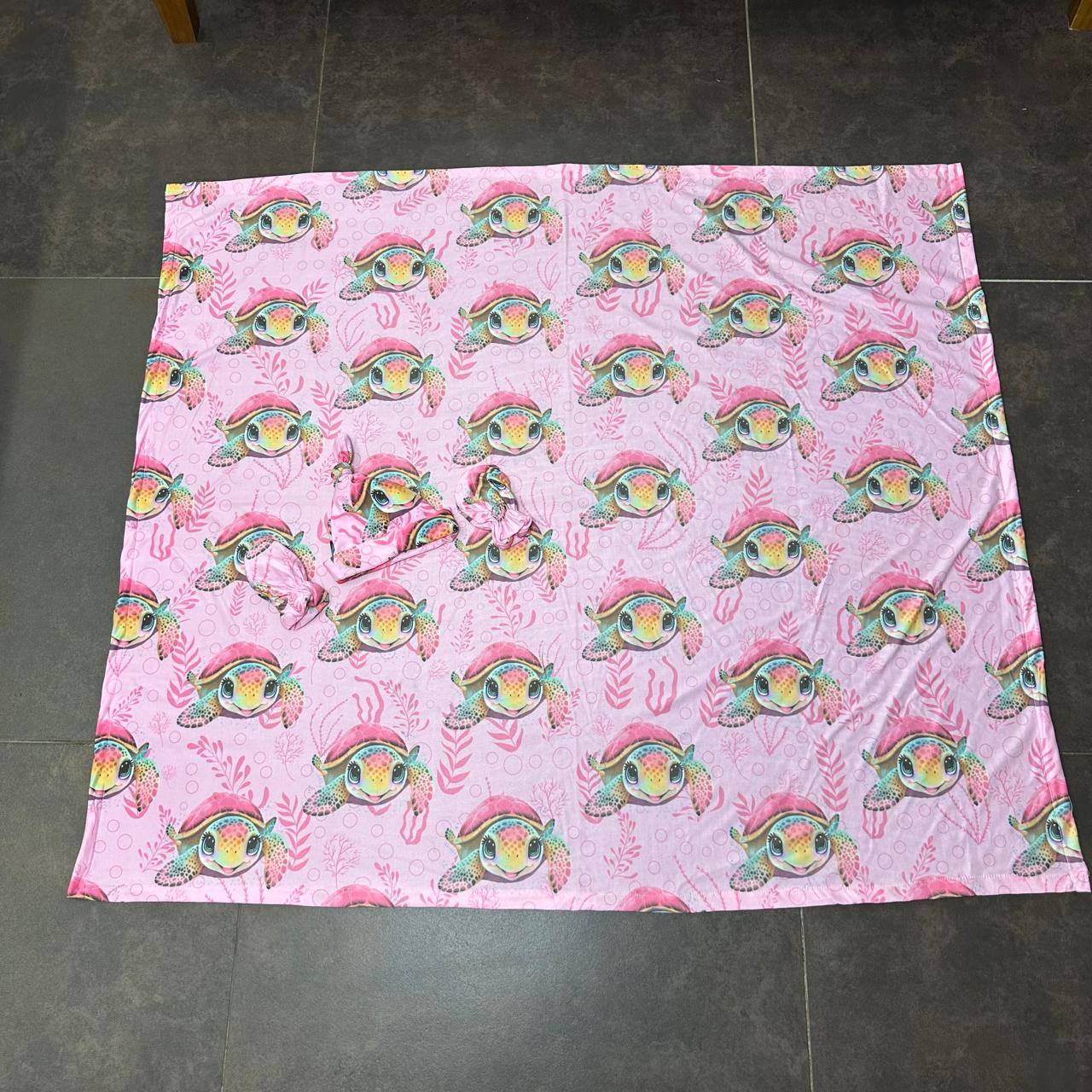 Turtle Paradise (Pink) cot linen