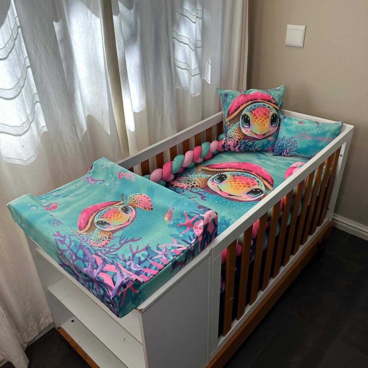 Turtle Paradise (Pink) cot linen