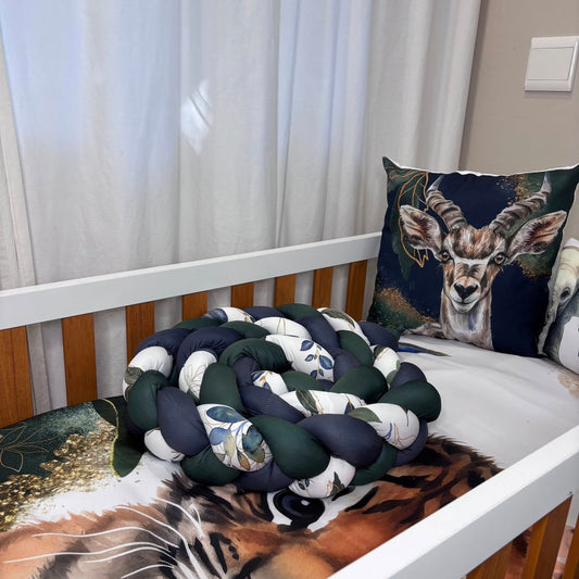 The Royal Safari Cot bumper