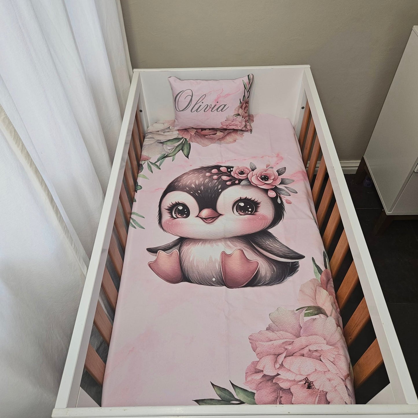 Peony Penguin Cot linen