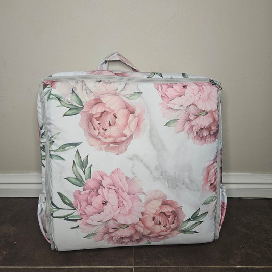 Peony Penguin Travel nest bag
