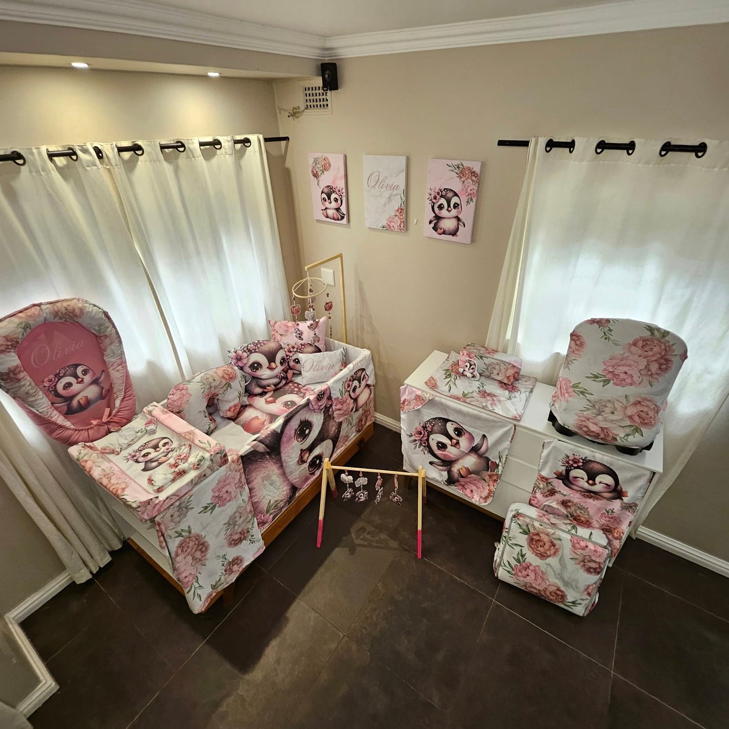 Peony Penguin Cot linen