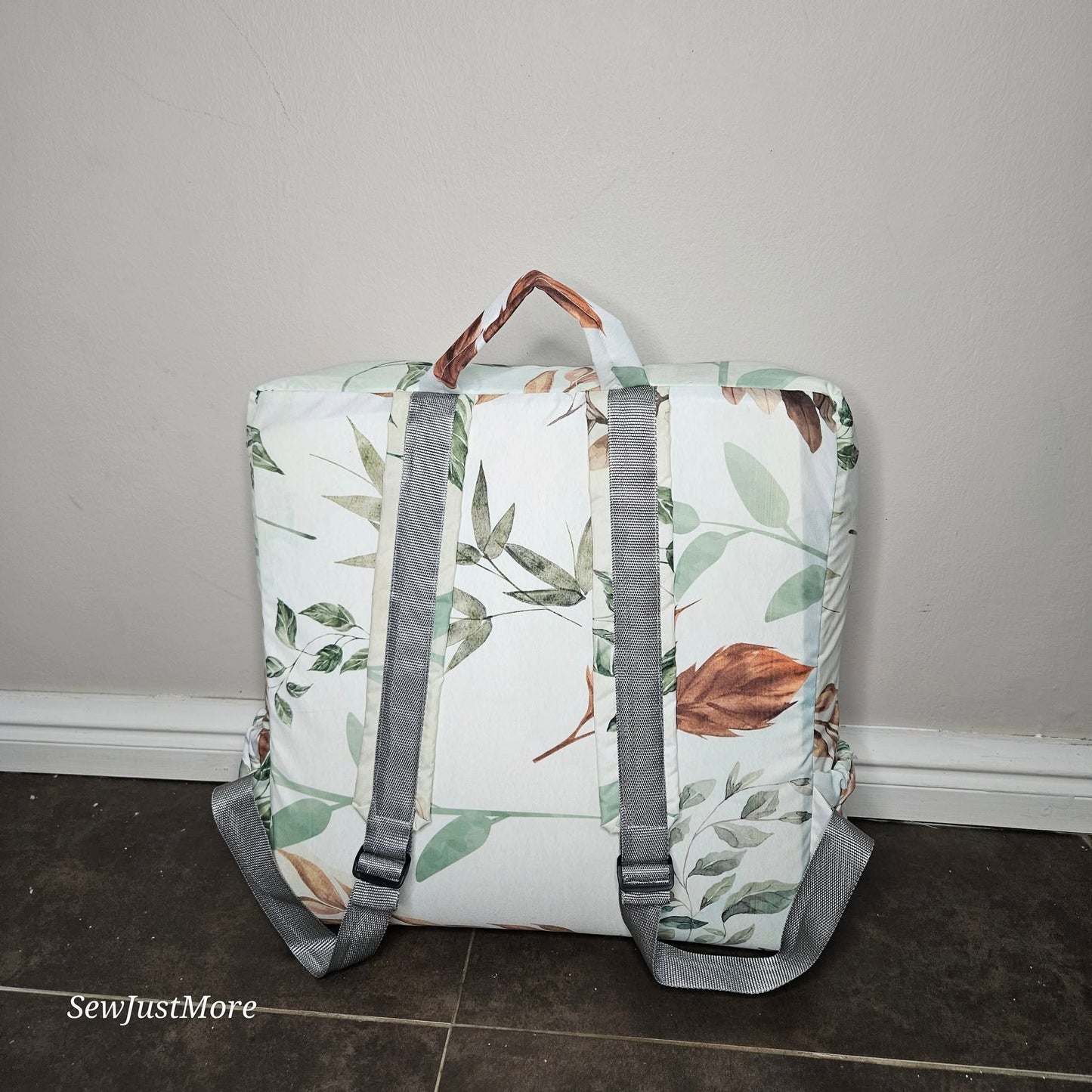 Bronze and Sage Safari Travel nest bag