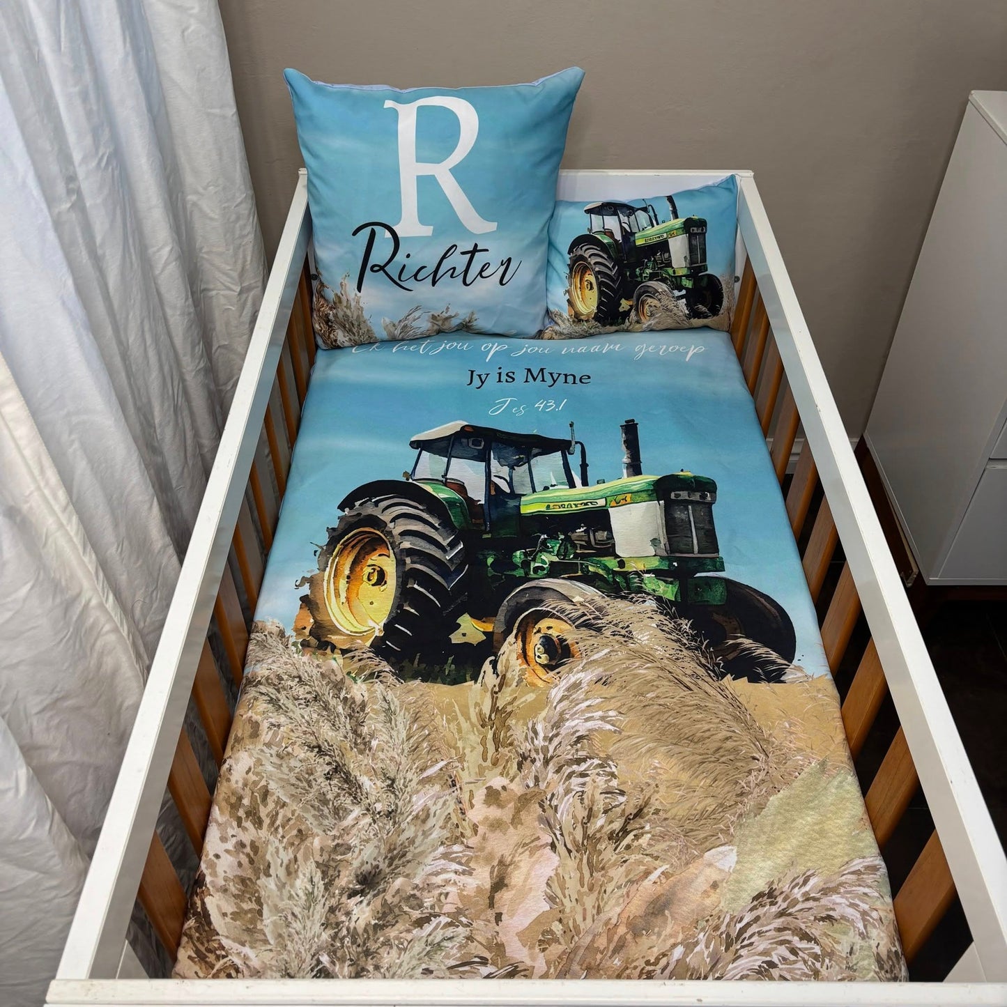 Richter's Farm cot linen